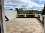 Dachterrasse - Einziehen und wohlfühlen! Auch für WG´s geeigent.