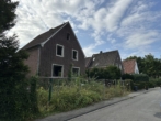 Außenansicht aktuell - Ruhige Obergeschosswohnung mit zwei Balkonen.