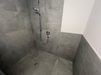 Dusche - Wunderschöne Obergeschoss Wohnung mit Dachterrasse