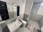 Badezimmer - Wunderschöne Obergeschoss Wohnung mit Dachterrasse